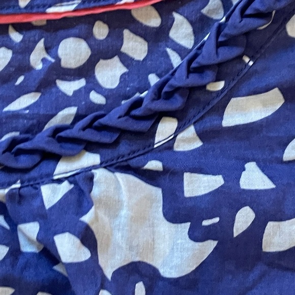 Boden Blue and White Patterned Top Women’s 10, Measures Like a Small - Picture 6 of 7